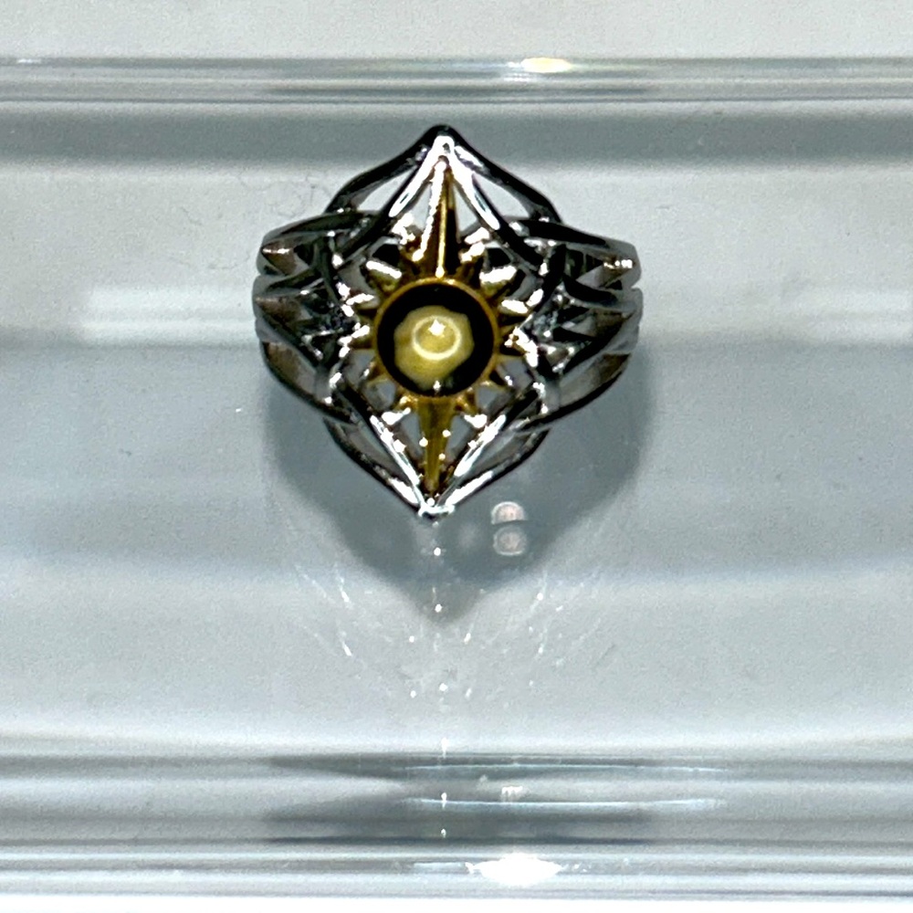 NWOT Michael Anthony Nativity Stone Hypoallergenic Stainless Steel & Gold Ring